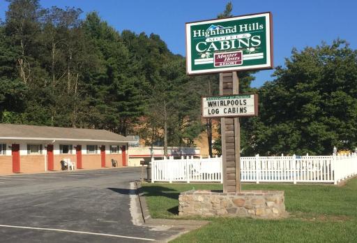 Highland Hills Motel & Cabins - Housity