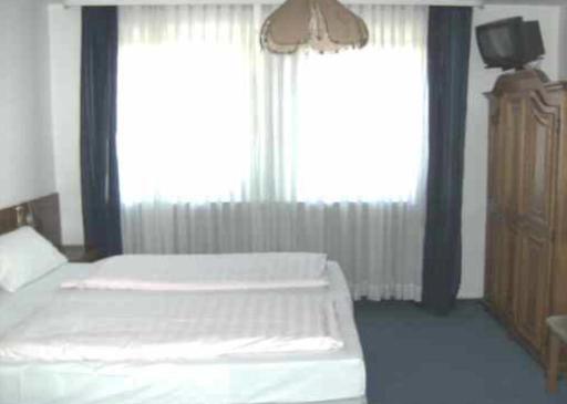 Central Studio Apartments - Housity