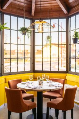 hôtel restaurant le S'Y - Housity