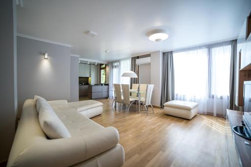 Apartment Antique Theatre 4 - Housity