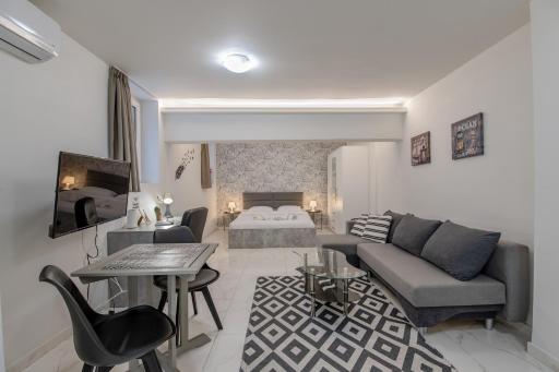 Paleo Faliro Gardenbay - Housity