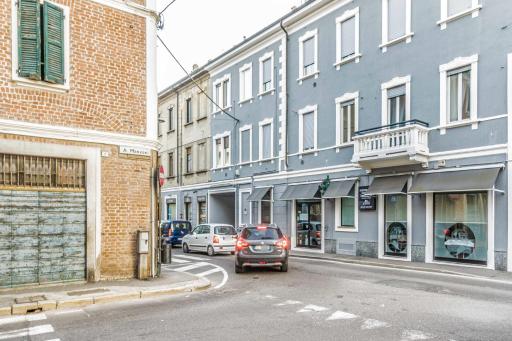 La Perla Rooms - Housity