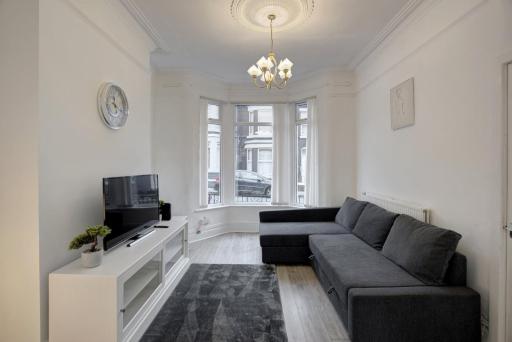 GuestReady - Anfield Serene Home - Housity