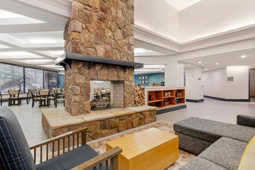 Country Inn & Suites by Radisson, Atlanta Galleria-Ballpark, GA - Housity