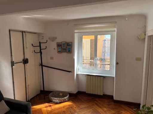 In piazzetta a Nervi - Housity