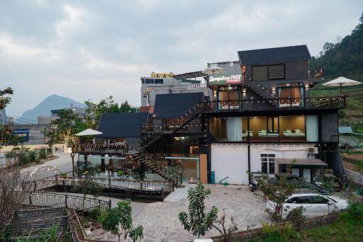 Bungalow1982 - Housity