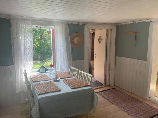 Genuine 100 year old countryside cottage - Housity
