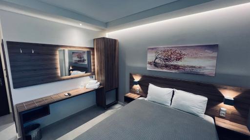 Sunset Hotel - Housity