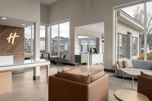 Holiday Inn Ontario by IHG - Housity