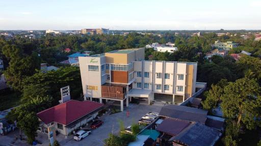 JRP Vanyard Resort Hotel - Hizvo