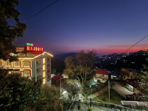 Hotel Rajdoot - Next to Old Bus Stand - Housity