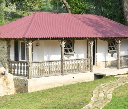 La Badea Mircea - Housity