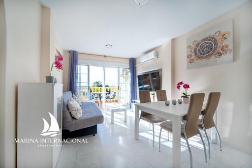 Apartamentos Marina Internacional - Housity
