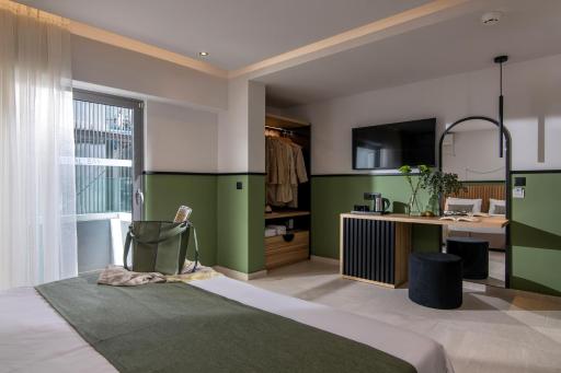 Mistral Bay Hotel - Housity