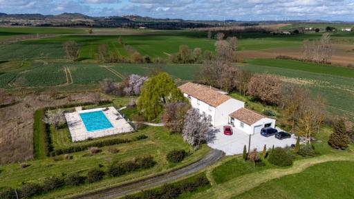 Chez PhiL - Housity