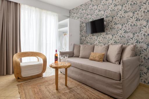 Diana Art Boutique Hotel - Housity