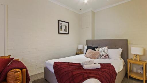 Champagne - Housity