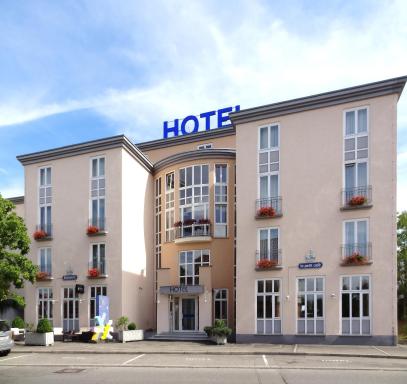Hotel Garni Arcis - Housity