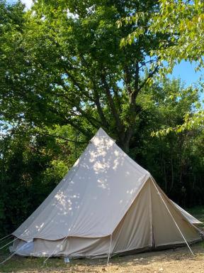 Glamping By Stansted Airport - Housity