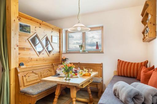 Bauzinger Alm - Housity