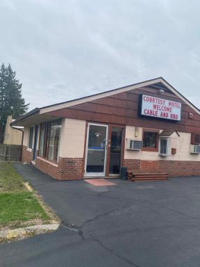 COURTESY MOTEL - Housity