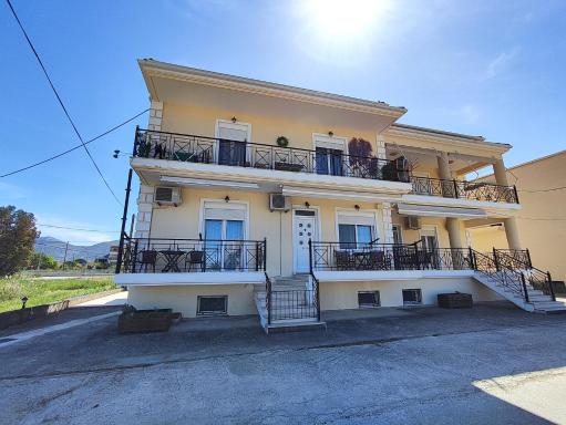 Philoxenia Apartments - Housity