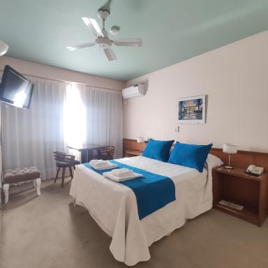 Hotel Nijar - Housity
