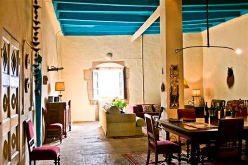 Habitación en Casa Señorial del Siglo XVI con Caballos - Housity