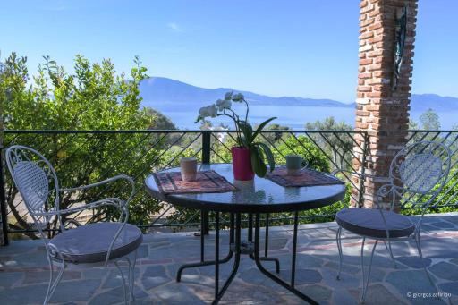 Nerotrivia Villa - Ocean Panorama and Lush Gardens - Housity