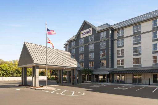 Spark by Hilton Orlando Universal Blvd - Housity