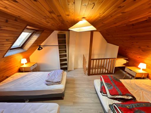 Appartement Duplex avec Wifi proche du centre - Housity