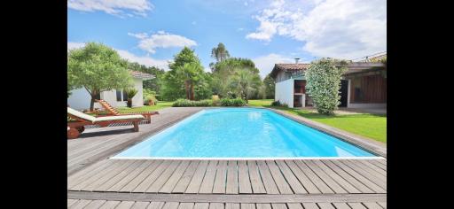 Le spot Landais - Côté piscine - Housity