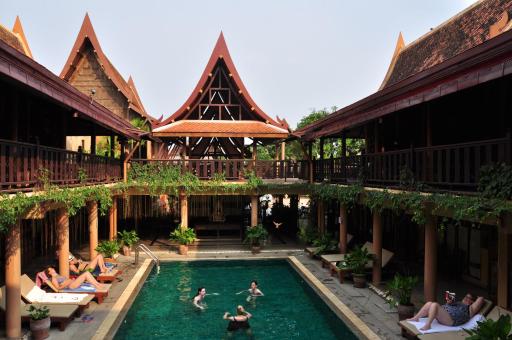 Ruean Thai Hotel - Housity
