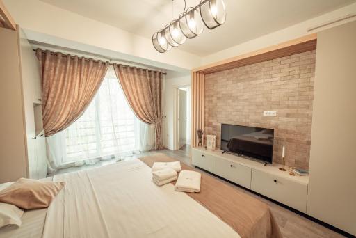 Palace of Culture & Palas Mall Collection Suites & Studios - Hizvo