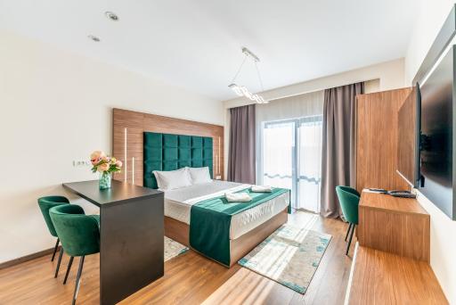 M City Aparthotel - Housity