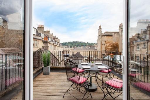 ※ Spacious, Central Bath Apartment ※ - Housity