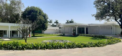 Hotel Chandela Khajuraho - Housity