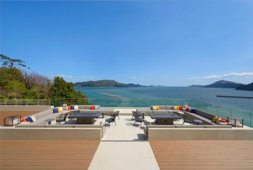 Toba International Hotel - Housity