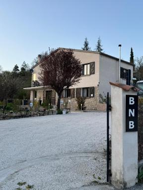 BNB Castellane Chambre d'Hotes B&B - Housity