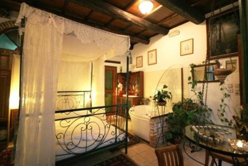 Ifigenia Traditional Rooms & Maisonettes - Housity