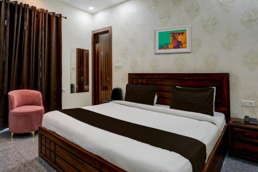 HOTEL AASTHA SHREE DHAM - Housity