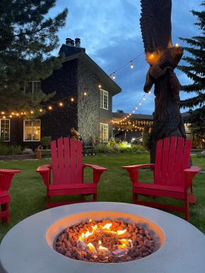Chalet Inn - Housity