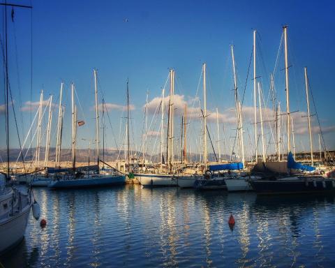 Piraeus Blue Grand Suite di Giorgio 10 mins from the port. - Housity