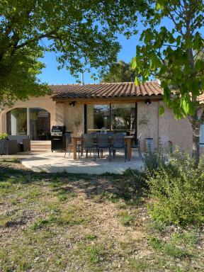 Villa Quinson - Housity