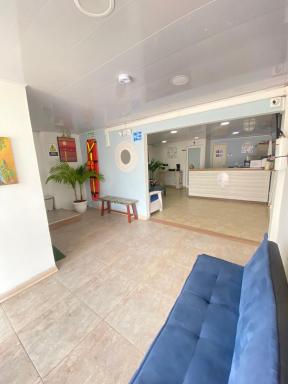 BLUE ISLAND HOTEL - Housity