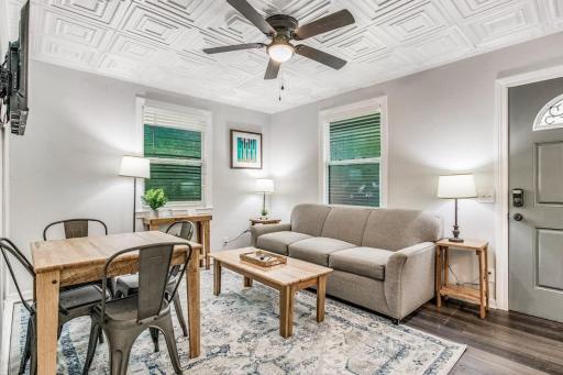 Pensacola Pearl - Carriage House - Pets Welcome - Housity