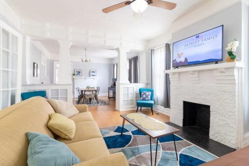 Heart of Downtown Craftsman Walk to Shops Dining - Housity