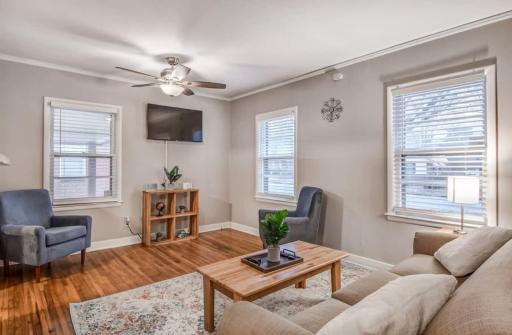 Colonial Acres Abode- East Memphis- 20 Mins to Downtown - Housity