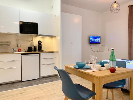 L'ALLIER 11 - HyperCentre - Parking - Thermes - Housity
