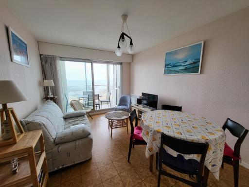 T2 avec loggia, parking, à 300m de la plage - FR-1-92-898 - Housity